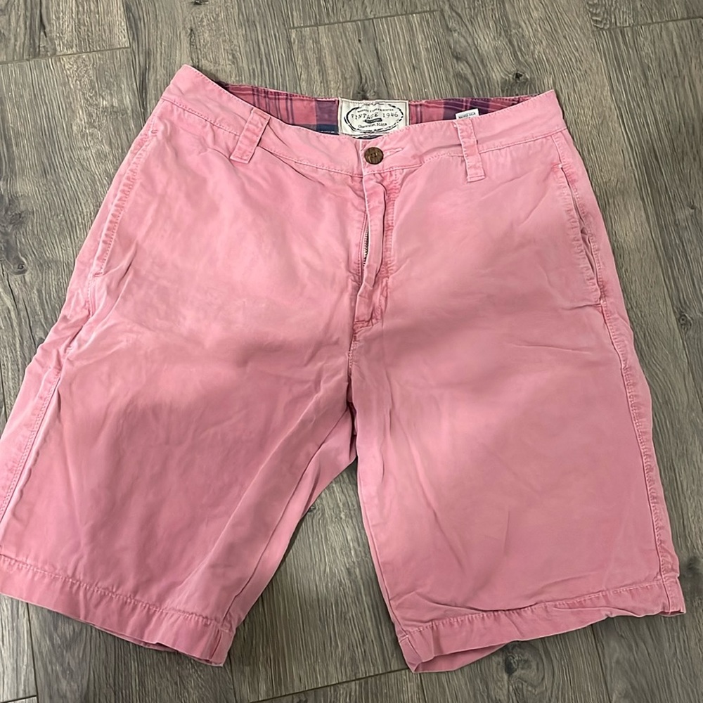 Salmon colored vintage 1946 shorts size 32 100% cotton
